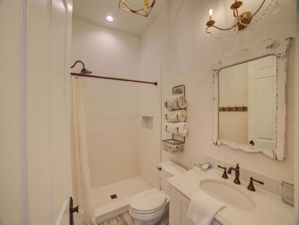 Oceanfront Vacation Six Bedroom Rental in Pensacola Beach