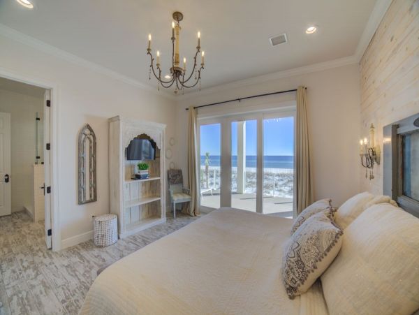 Oceanfront Vacation Six Bedroom Rental in Pensacola Beach