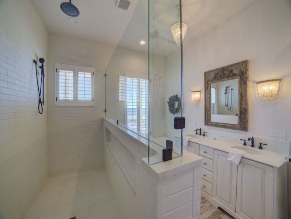 Oceanfront Vacation Six Bedroom Rental in Pensacola Beach
