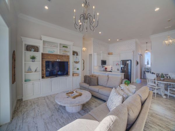 Oceanfront Vacation Six Bedroom Rental in Pensacola Beach