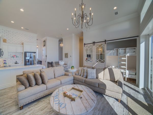 Oceanfront Vacation Six Bedroom Rental in Pensacola Beach