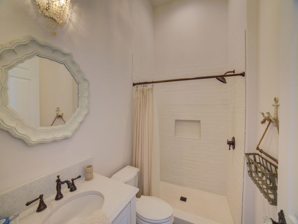 Oceanfront Vacation Six Bedroom Rental in Pensacola Beach