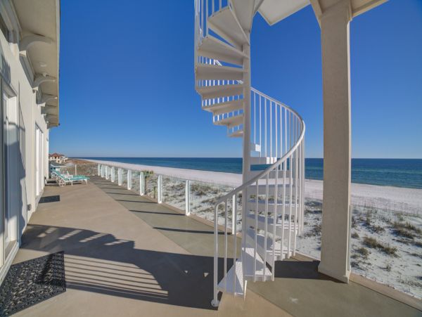 Oceanfront Vacation Six Bedroom Rental in Pensacola Beach