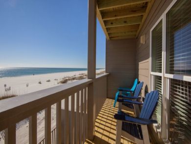 Location Location 10 Bedroom Home Sleeps 36 with Pool