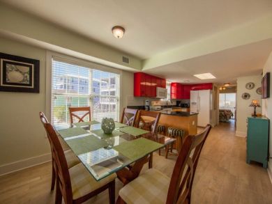 Location Location 10 Bedroom Home Sleeps 36 with Pool
