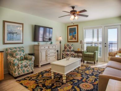 Location Location 10 Bedroom Home Sleeps 36 with Pool
