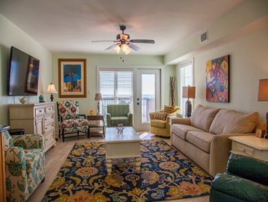 Location Location 10 Bedroom Home Sleeps 36 with Pool