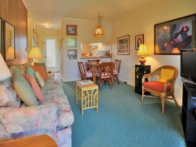One Bedroom Condo Across Street from Honokowai Beach Park