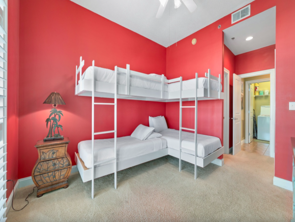 Luxury Gulf-Front 4-Bedroom Condo with Stunning Views on Pensacola Beach