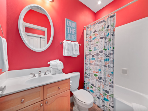 Luxury Gulf-Front 4-Bedroom Condo with Stunning Views on Pensacola Beach