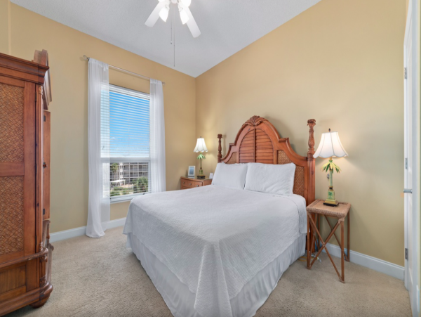 Luxury Gulf-Front 4-Bedroom Condo with Stunning Views on Pensacola Beach