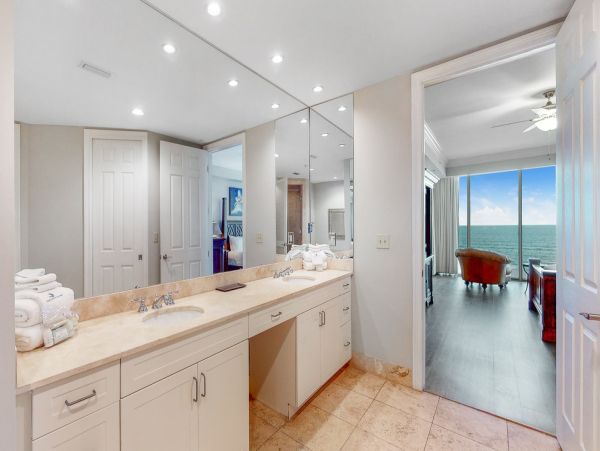 Pensacola Vacation Condo Four Bedroom Water Views