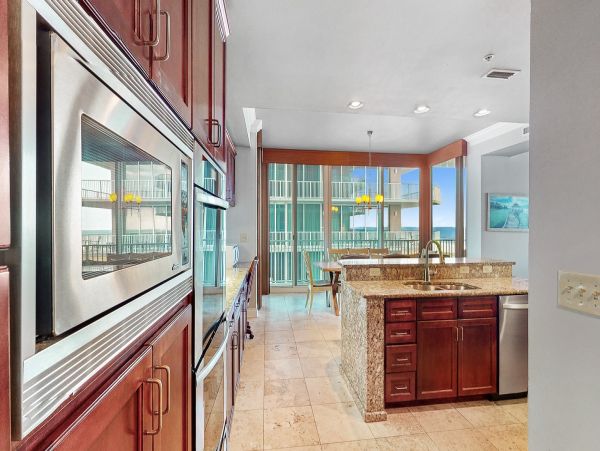 Pensacola Vacation Condo Four Bedroom Water Views