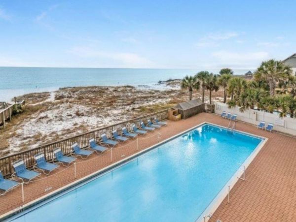 Vacation Condo in Pensacola Located on Beach 3 Bedrooms