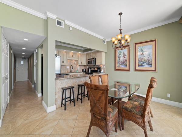 Beautiful 2 Bedroom Vacation Condo in Perdido Key