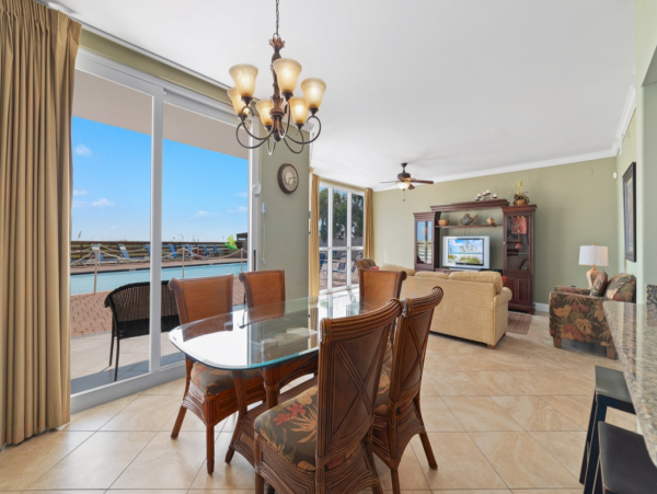 Beautiful 2 Bedroom Vacation Condo in Perdido Key