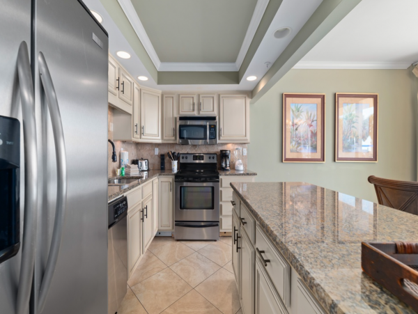 Beautiful 2 Bedroom Vacation Condo in Perdido Key