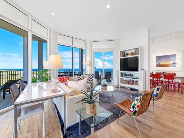Perdido Key Vacation Condo Five Bedroom Walk to Beach