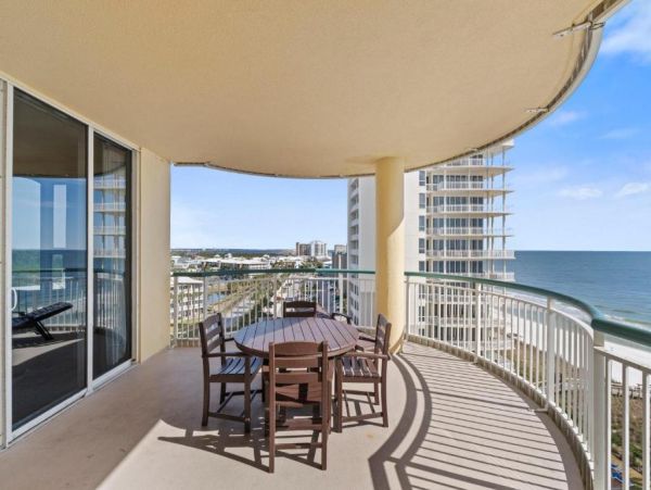 Beachfront with Full Gulf View