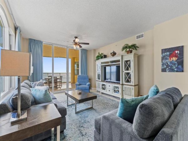 Beachfront with Full Gulf View