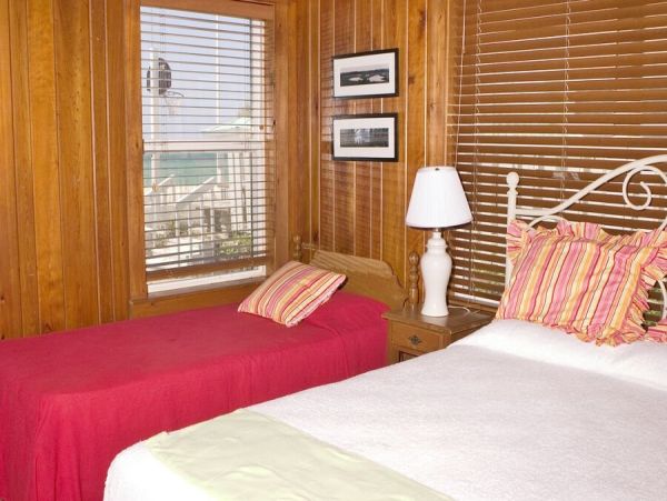 On Beach Panama City Vacation Home Four Bedrooms Sleeps 14