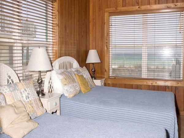 On Beach Panama City Vacation Home Four Bedrooms Sleeps 14