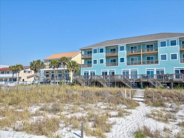 Beach Front 4 Bedroom Vacation Rental in Panama City Beach