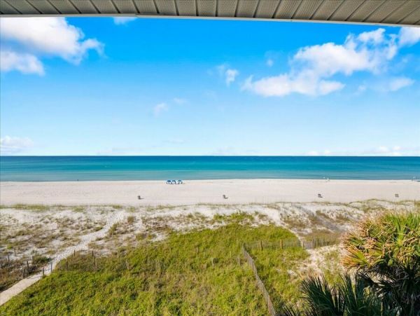 Beach Front 4 Bedroom Vacation Rental in Panama City Beach