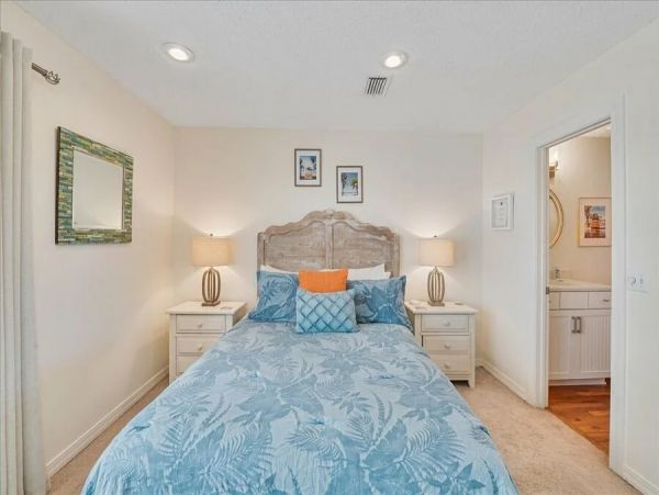 Beach Front 4 Bedroom Vacation Rental in Panama City Beach