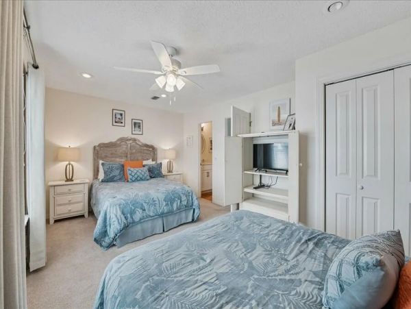 Beach Front 4 Bedroom Vacation Rental in Panama City Beach