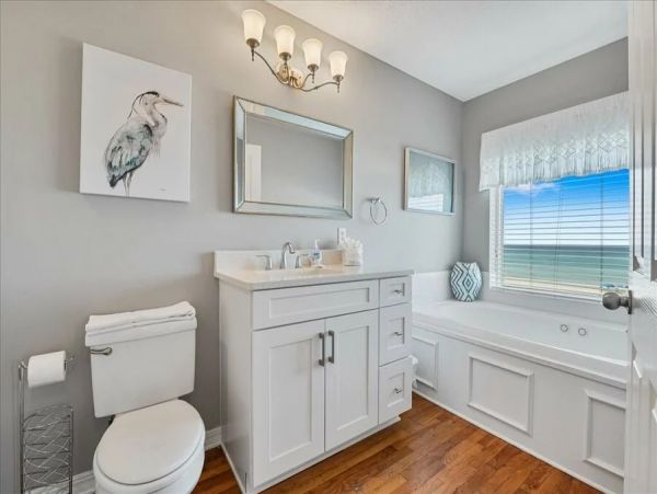 Beach Front 4 Bedroom Vacation Rental in Panama City Beach