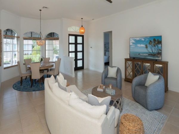 Marco Island Luxury Waterfront Vacation Rental with Private Pool