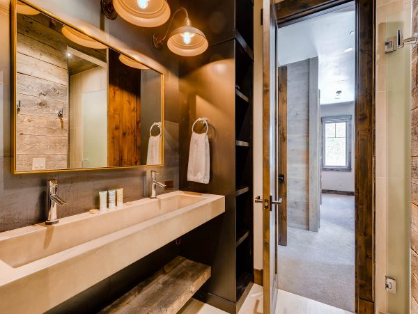  Mountain Top Bunk Ensuite Bath