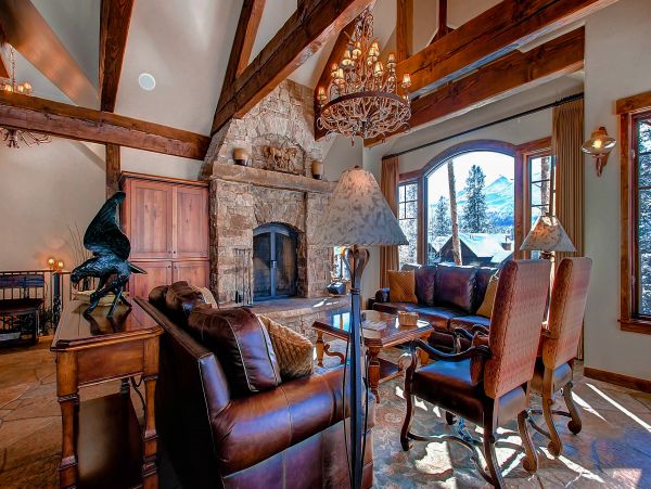 Luxury 4 Bedroom Vacation Rental with Private Spa
