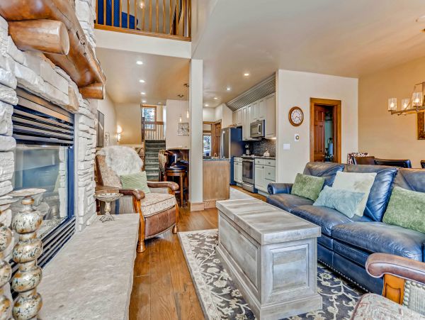 Breckenridge Vacation Home Mountain Views Four Bedrooms