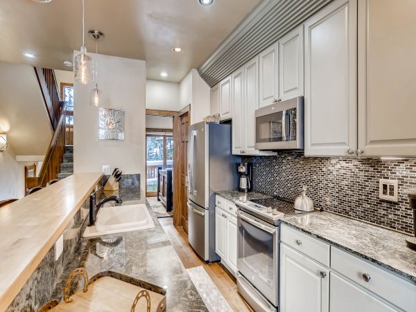 Breckenridge Vacation Home Mountain Views Four Bedrooms