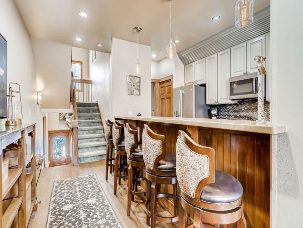 Breckenridge Vacation Home Mountain Views Four Bedrooms