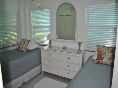 Bayfront Five Bedroom Vacation Rental in Islamorada