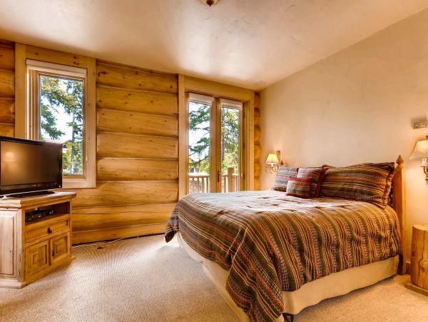 Breckenridge Vacation Lodge Four Bedroom Mountain Views