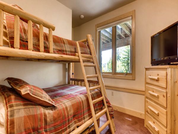 Breckenridge Vacation Lodge Four Bedroom Mountain Views