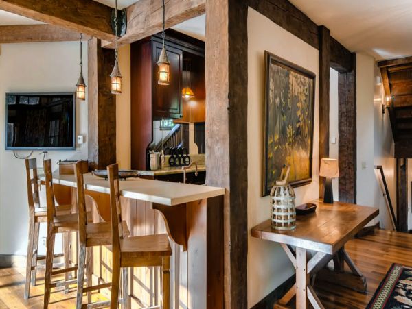 Luxury 8 Bedroom Vacation Home in Breckenridge Sleeps 18