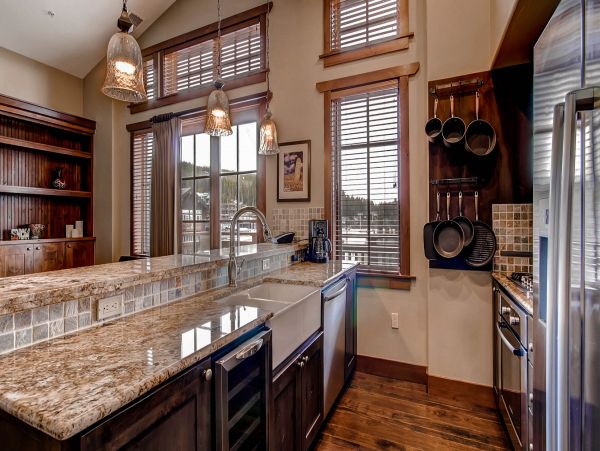 Breckenridge Vacation Home Three Bedroom Mountain Views