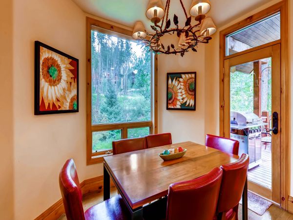 Walk to Downtown Breckenridge, free shuttle to lift