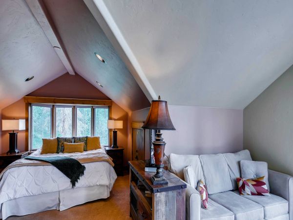 Mountain Views Breckenridge Vacation Home Five Bedroom with Spa