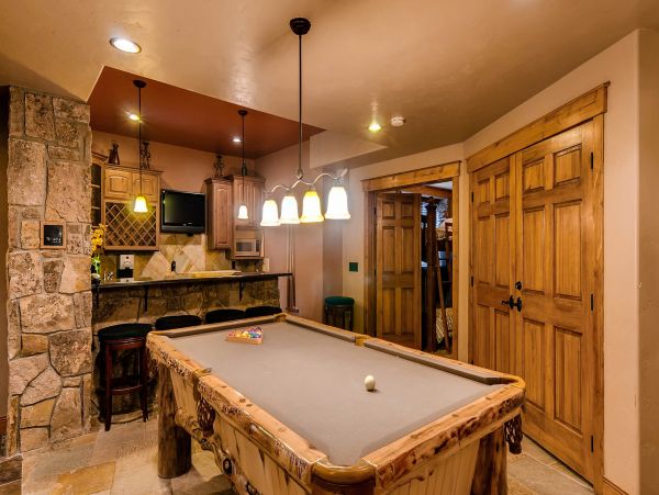 Mountain Views Breckenridge Vacation Home Five Bedroom with Spa
