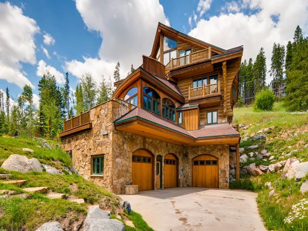 Mountain Views Breckenridge Vacation Home Five Bedroom with Spa