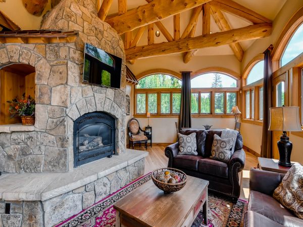 Mountain Views Breckenridge Vacation Home Five Bedroom with Spa