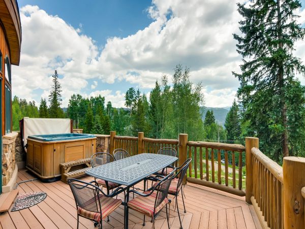 Mountain Views Breckenridge Vacation Home Five Bedroom with Spa