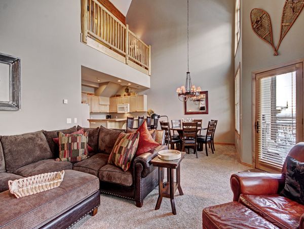 Spacious Three Bedroom Condo on Two Levels!