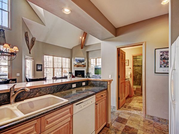 Spacious Three Bedroom Condo on Two Levels!
